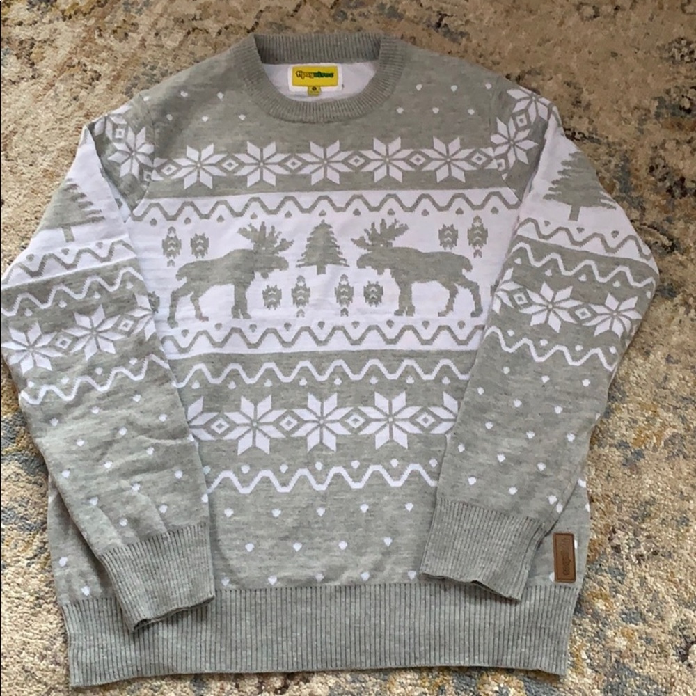 Men’s Christmas sweater size XL EUC